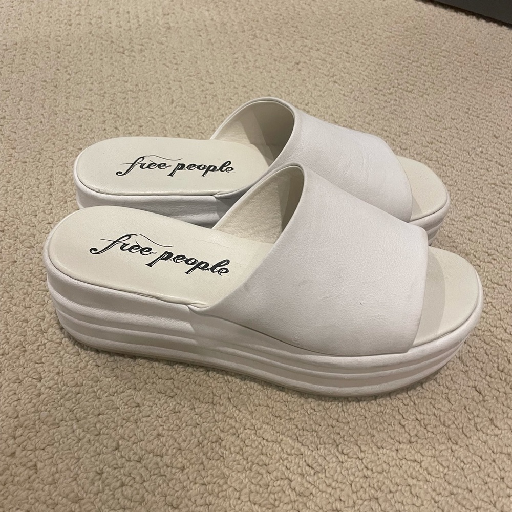Free People Harbor Flatform Sandals - Picture 3 of 5